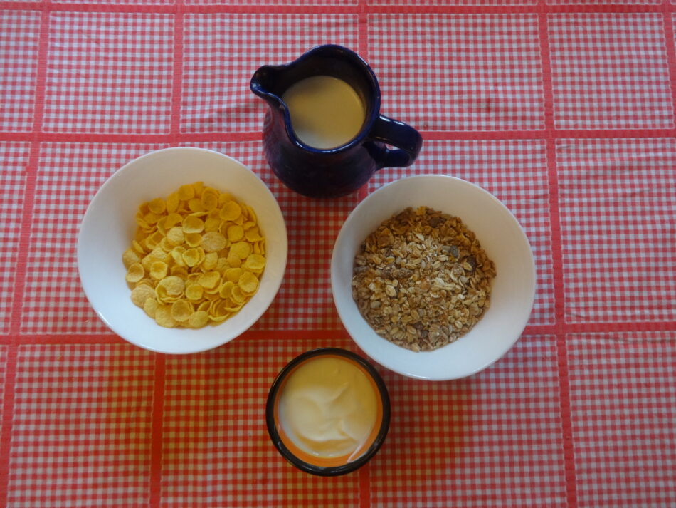 Breakfast Cereal / Oats and milk